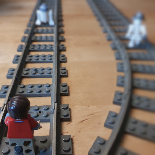 Aiguillage ferroviaire illustrant le changement de « timeline »